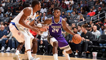 LOS ANGELES, CA - OCTOBER 12: Buddy Hield #24 of the Sacramento Kings handles the ball against the LA Clippers on October 12, 2017 at STAPLES Center in Los Angeles, California. NOTE TO USER: User expressly acknowledges and agrees that, by downloading and/or using this Photograph, user is consenting to the terms and conditions of the Getty Images License Agreement. Mandatory Copyright Notice: Copyright 2017 NBAE (Photo by Andrew D. Bernstein/NBAE via Getty Images)