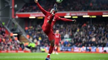 LIVERPOOL, ENGLAND - APRIL 14: Naby Keita of Liverpool controls the ball during the Premier League match between Liverpool FC and Chelsea FC at Anfield on April 14, 2019 in Liverpool, United Kingdom. (Photo by Michael Regan/Getty Images)