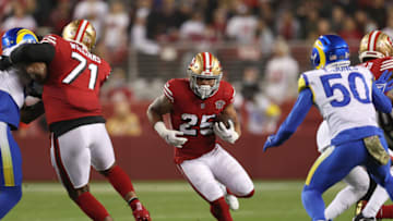 Eli Mitchell #25 of the San Francisco 49ers (Photo by Ezra Shaw/Getty Images)
