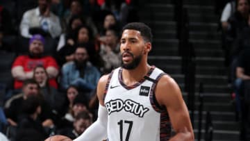 BROOKLYN, NY - JANUARY 4: Garrett Temple #17 of the Brooklyn Nets handles the ball against the Toronto Raptors on January 4, 2020 at Barclays Center in Brooklyn, New York. NOTE TO USER: User expressly acknowledges and agrees that, by downloading and or using this Photograph, user is consenting to the terms and conditions of the Getty Images License Agreement. Mandatory Copyright Notice: Copyright 2020 NBAE (Photo by Nathaniel S. Butler/NBAE via Getty Images)