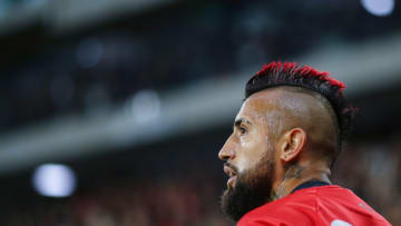 CURITIBA, BRAZIL - AUGUST 08: Arturo Vidal of Paranaense looks on during the Copa CONMEBOL Libertadores round of 16 second leg match between Athletico Paranaense and Bolivar at Ligga Arena on August 08, 2023 in Curitiba, Brazil. (Photo by Heuler Andrey/Getty Images)