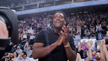 SACRAMENTO, CA - OCTOBER 17: Former NBA player Chris Webber attends the game between the Utah Jazz and Sacramento Kings on October 17, 2018 at Golden 1 Center in Sacramento, California. NOTE TO USER: User expressly acknowledges and agrees that, by downloading and or using this photograph, User is consenting to the terms and conditions of the Getty Images Agreement. Mandatory Copyright Notice: Copyright 2018 NBAE (Photo by Rocky Widner/NBAE via Getty Images)