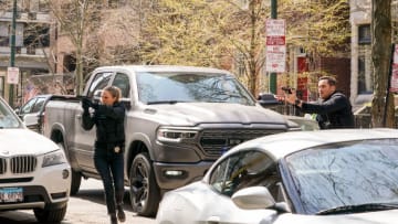 CHICAGO P.D. -- "Safe" Episode 814 -- Pictured: (l-r) Tracy Spiridakos as Hailey Upton, Jesse Lee Soffer as Jay Halstead -- (Photo by: Lori Allen/NBC), Jesse Lee Soffer as Jay Halstead