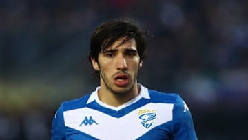BRESCIA, ITALY - NOVEMBER 30: Sandro Tonali of Brescia Calcio looks on during the Serie A match between Brescia Calcio and Atalanta BC at Stadio Mario Rigamonti on November 30, 2019 in Brescia, Italy. (Photo by Marco Luzzani/Getty Images)