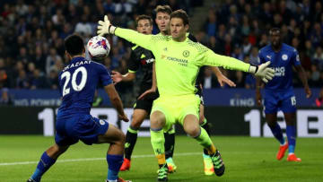 LEICESTER, ENGLAND - SEPTEMBER 20: Shinji Okazaki of Leicester City scores the opening goal past Asmir Begovic of Chelsea during the EFL Cup Third Round match between Leicester City and Chelsea at The King Power Stadium on September 20, 2016 in Leicester, England. (Photo by Julian Finney/Getty Images)