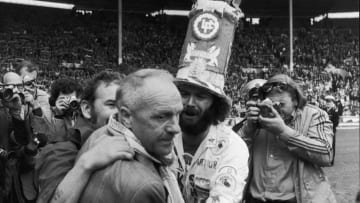 Liverpool Football Club manager Bill Shankly (1913 -1981) receives the praise of jubilant fans after FA Cup winning, Liverpool's 6-5 defeat (after penalties) of League champions and bitter rivals, Leeds United, in the Charity Shield at Wembley. (Photo by Keystone/Getty Images)