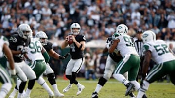 OAKLAND, CA - NOVEMBER 01: Derek Carr (Photo by Ezra Shaw/Getty Images)