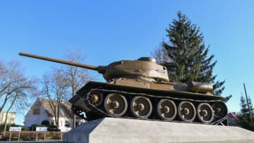 16 January 2020, Brandenburg, Kienitz: The monument of a Russian tank of the type T34 can be seen in Letschin district in the Oderbruch. The tank standing on a pedestal reminds of the first bridgehead of the Red Army on the western bank of the Oder. On 31 January 1945 it crossed the frozen river from Poland. The tank was in service of the GDR People's Army (NVA) until 1970. On the 75th anniversary of the end of the war, a commemoration event is to be held at this place on 31.01.2020. Photo: Patrick Pleul/dpa-Zentralbild/ZB (Photo by Patrick Pleul/picture alliance via Getty Images)