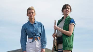 Photo: Betty Gilpin, Alison Brie.. GLOW: Season 3.. Credit: Ali Goldstein/Netflix