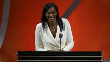 Swin Cash during her induction to the 2022 Basketball Hall of FamE. Credit: Wendell Cruz-USA TODAY Sports
