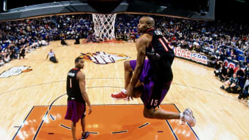 OAKLAND, CA - FEBRUARY 12: Vince Carter