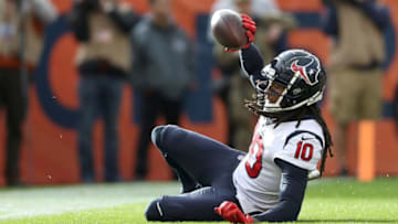 DENVER, CO - NOVEMBER 04: DeAndre Hopkins #10 of the Houston Texans celebrates a touchdown against the Denver Broncos at Broncos Stadium at Mile High on November 4, 2018 in Denver, Colorado. (Photo by Matthew Stockman/Getty Images)