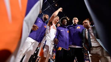 PHOENIX, AZ - NOVEMBER 19: Devin Booker