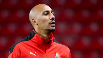 RENNES, FRANCE - DECEMBER 8: Steven Nzonzi of Stade Rennais warms up before the UEFA Champions League Group E stage match between Stade Rennais and FC Sevilla (FC Seville) at Roazhon Park on December 8, 2020 in Rennes, France. (Photo by John Berry/Getty Images)