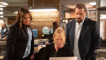 LAW & ORDER: SPECIAL VICTIMS UNIT -- "The Darkest Journey Home" Episode 21002 -- Pictured: (l-r) Mariska Hargitay as Captain Olivia Benson, Kelli Giddish as Detective Amanda Rollins, Ice T as Detective Odafin "Fin" Tutuola -- (Photo by: Barbara Nitke/NBC)