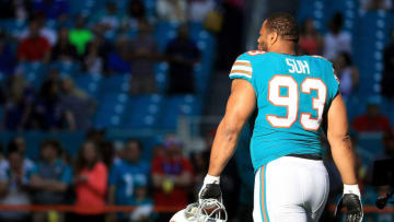MIAMI GARDENS, FL - DECEMBER 31: Ndamukong Suh (Photo by Mike Ehrmann/Getty Images)