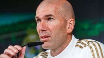 MADRID, SPAIN - FEBRUARY 21: (BILD ZEITUNG OUT) head coach Zinedine Zidane of Real Madrid looks on during the Real Madrid Training Session on February 21, 2020 in Madrid, Spain. (Photo by DeFodi Images via Getty Images)
