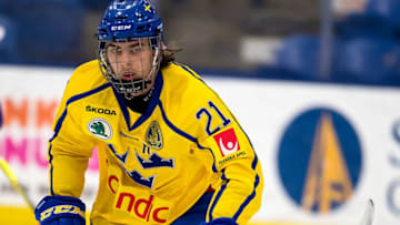 PLYMOUTH, MI - FEBRUARY 15: Jacob Olofsson #21 of the Sweden Nationals skates up ice against the Finland Nationals during the 2018 Under-18 Five Nations Tournament game at USA Hockey Arena on February 15, 2018 in Plymouth, Michigan. Finland defeated Sweden 5-3. (Photo by Dave Reginek/Getty Images)*** Local Caption *** Jacob Olofsson