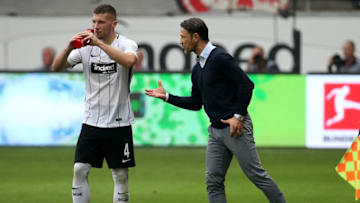 Frankfurt's head coach Niko Kovac (R) gives instructions to Ante Rebic during the German Bundesliga match between Eintrach Frankfurt and VfB Stuttgart in Frankfurt, Germany, 30 September 2017.(EMBARGO CONDITIONS - ATTENTION: Due to the accreditation guidelines, the DFL only permits the publication and utilisation of up to 15 pictures per match on the internet and in online media during the match.) Photo: Hasan Bratic/dpa (Photo by Hasan Bratic/picture alliance via Getty Images)
