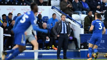 LEICESTER, ENGLAND - OCTOBER 29: Claude Puel, Manager of Leicester City looks on from the touchline during the Premier League match between Leicester City and Everton at The King Power Stadium on October 29, 2017 in Leicester, England. (Photo by Michael Regan/Getty Images)