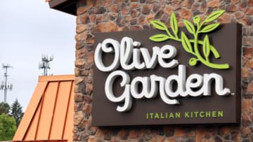 SILVERDALE, WA, UNITED STATES - 2022/06/19: An Olive Garden restaurant in Silverdale.Darden Restaurants, Inc. which owns Olive Garden and other restaurant chains is scheduled to report its fourth-quarter 2022 earnings on June 23. (Photo by Toby Scott/SOPA Images/LightRocket via Getty Images)