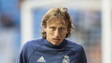 MADRID, SPAIN - JANUARY 21: Luka Modric of Real Madrid in training prior to the La Liga 2016-17 match between Real Madrid and Malaga CF at the Estadio Santiago Bernabéu on 21 January 2017 in Madrid, Spain. (Photo by Power Sport Images/Getty Images)