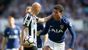 NEWCASTLE UPON TYNE, ENGLAND - AUGUST 13: Jonjo Shelvey of Newcastle United and Dele Alli of Tottenham Hotspur argue after a challenge during the Premier League match between Newcastle United and Tottenham Hotspur at St. James Park on August 13, 2017 in Newcastle upon Tyne, England. (Photo by Alex Livesey/Getty Images)