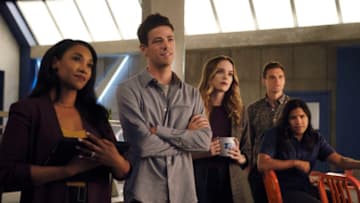 The Flash -- "Into The Void" -- Image Number: FLA601b_0066r.jpg -- Pictured (L-R): Candice Patton as Iris West - Allen, Grant Gustin as Barry Allen, Danielle Panabaker as Caitlin Snow, Hartley Sawyer as Dibney and Carlos Valdes as Cisco Ramon -- Photo: Jeff Weddell/The CW -- © 2019 The CW Network, LLC. All rights reserved