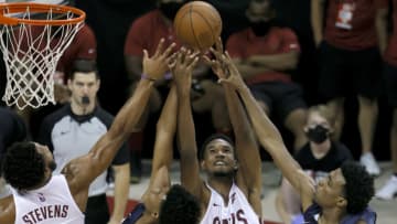 Lamar Stevens #8 of the Cleveland Cavaliers, Trey Murphy III #25 of the New Orleans Pelicans, Evan Mobley #4 of the Cavaliers and Herbert Jones #5 of the Pelicans (Photo by Ethan Miller/Getty Images)