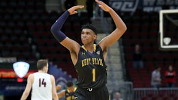 CLEVELAND, OH - MARCH 08: Kent State Golden Flashes center Adonis De La Rosa (1) celebrates during the final seconds of the MAC Mens Basketball Tournament Quarterfinal game between the Kent State Golden Flashes and Ball State Cardinals on March 8, 2018, at Quicken Loans Arena in Cleveland, OH. Kent State defeated Ball State 76-73. (Photo by Frank Jansky/Icon Sportswire via Getty Images)