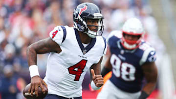 FOXBOROUGH, MA - SEPTEMBER 09: Deshaun Watson #4 of the Houston Texans runs with the ball against the New England Patriots at Gillette Stadium on September 9, 2018 in Foxborough, Massachusetts.(Photo by Maddie Meyer/Getty Images)