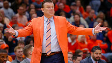 CHAMPAIGN, IL - DECEMBER 16: Head coach Brad Underwood of the Illinois Fighting Illini reacts during the game against the New Mexico State Aggies at United Center on December 16, 2017 in Chicago, Illinois. (Photo by Michael Hickey/Getty Images)