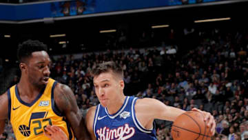 SACRAMENTO, CA - NOVEMBER 1: Bogdan Bogdanovic #8 of the Sacramento Kings drives to the basket against the Utah Jazz on November 1, 2019 at Golden 1 Center in Sacramento, California. NOTE TO USER: User expressly acknowledges and agrees that, by downloading and or using this Photograph, user is consenting to the terms and conditions of the Getty Images License Agreement. Mandatory Copyright Notice: Copyright 2019 NBAE (Photo by Rocky Widner/NBAE via Getty Images)