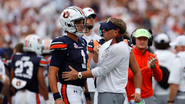 AthlonSports' Kevin Borba sided with Cal's quarterback for snubbing the star Auburn football transfer of the 2023 offseason Mandatory Credit: John Reed-USA TODAY Sports