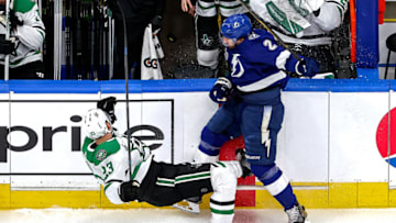 Luke Schenn, Tampa Bay Lightning (Photo by Bruce Bennett/Getty Images)
