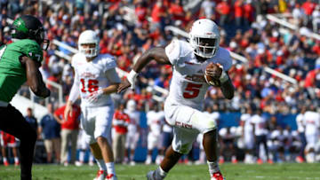 BOCA RATON, FL - DECEMBER 02: Devin Singletary #5 of the Florida Atlantic Owls rushes for a touchdown during the Conference USA Championship game against the North Texas Mean Green at FAU Stadium on December 2, 2017 in Boca Raton, Florida. (Photo by Rob Foldy/Getty Images)