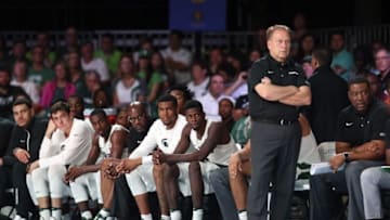Nov 24, 2016; Paradise Island, BAHAMAS; Michigan State Spartans head coach Tom Izzo and team watch during the second half against the Baylor Bears in the 2016 Battle 4 Atlantis in the Imperial Arena at the Atlantis Resort. Mandatory Credit: Kevin Jairaj-USA TODAY Sports