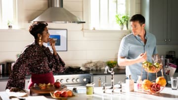 SWEET MAGNOLIAS (L TO R) HEATHER HEADLEY as HELEN DECATUR and MICHAEL SHENEFELT as RYAN WINGATE in episode 109 of SWEET MAGNOLIAS Cr. ELIZA MORSE/NETFLIX © 2020