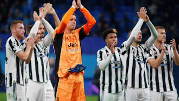 SAINT-PETERSBURG, RUSSIA - 2021/10/20: Goalkeeper Wojciech Szczsny (center orange) of Zenit seen during the UEFA Champions League, football match between Zenit and Juventus at Gazprom Arena in St. Petersburg.(Final score; Zenit 0:1 Juventus). (Photo by Maksim Konstantinov/SOPA Images/LightRocket via Getty Images)