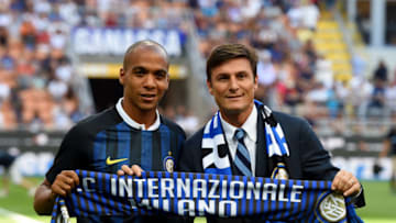 MILAN, ITALY - AUGUST 28: Joao Mario of FC Internazionale (L) and Javier Zanetti pose for a photo prior to the Serie A match between FC Internazionale and US Citta di Palermo at Stadio Giuseppe Meazza on August 28, 2016 in Milan, Italy. (Photo by Claudio Villa - Inter/Inter via Getty Images)