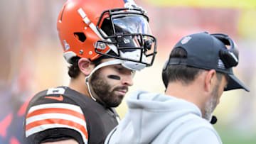 CLEVELAND, OHIO - OCTOBER 17: Baker Mayfield #6 of the Cleveland Browns talks with head coach Kevin Stefanski during the second quarter against the Arizona Cardinals at FirstEnergy Stadium on October 17, 2021 in Cleveland, Ohio. (Photo by Nick Cammett/Getty Images)