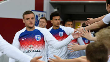 LONDON, ENGLAND - MARCH 27: Jamie Vardy of England (L) looks on prior to the international friendly match between England and Italy at Wembley Stadium on March 27, 2018 in London, England. (Photo by Claudio Villa/Getty Images)