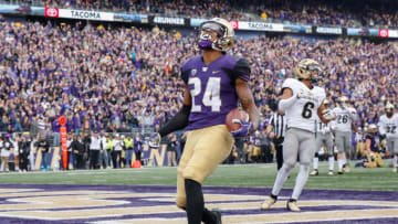 SEATTLE, WA - OCTOBER 20: Tailback Kamari Pleasant #24 of the Washington Huskies rushes for a touchdown against the Colorado Buffaloes at Husky Stadium on October 20, 2018 in Seattle, Washington. (Photo by Otto Greule Jr/Getty Images)