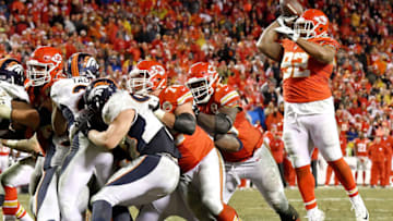 After taking the snap, Kansas City Chiefs nose tackle Dontari Poe tosses the ball to tight end Demetrius Harris for a touchdown against the Denver Broncos on December 25, 2016, at Arrowhead Stadium in Kansas City, Mo. (John Sleezer/Kansas City Star/TNS via Getty Images)