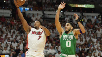Miami Heat guard Kyle Lowry (7) drives to the basket against Boston Celtics forward Jayson Tatum (0)(Jim Rassol-USA TODAY Sports)