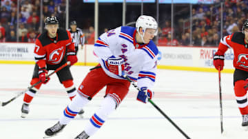 New York Rangers right wing Kaapo Kakko (24)