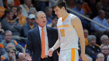 Jan 31, 2018; Knoxville, TN, USA; Tennessee Volunteers head coach Rick Barnes speaks with forward John Fulkerson (10) during the second half against the LSU Tigers at Thompson-Boling Arena. Tennessee won 84 to 61. Mandatory Credit: Randy Sartin-USA TODAY Sports