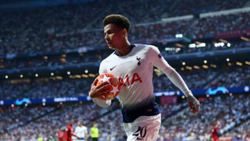 MADRID, SPAIN - JUNE 01: Dele Alli of Tottenham Hotspur carries the ball during the UEFA Champions League Final between Tottenham Hotspur and Liverpool at Estadio Wanda Metropolitano on June 01, 2019 in Madrid, Spain. (Photo by Michael Regan/Getty Images)