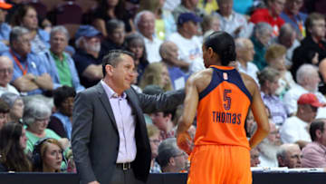 UNCASVILLE, CT - AUGUST 25: Connecticut Sun head coach Curt Miller speaks with Connecticut Sun guard Jasmine Thomas (5) during the first half of an WNBA game between Chicago Sky and Connecticut Sun on August 25, 2017, at Mohegan Sun Arena in Uncasville, CT. Chicago defeated Connecticut 96-83. (Photo by M. Anthony Nesmith/Icon Sportswire via Getty Images)