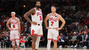 Alex Caruso, Andre Drummond, Goran Dragic, Chicago Bulls (Photo by Michael Reaves/Getty Images)